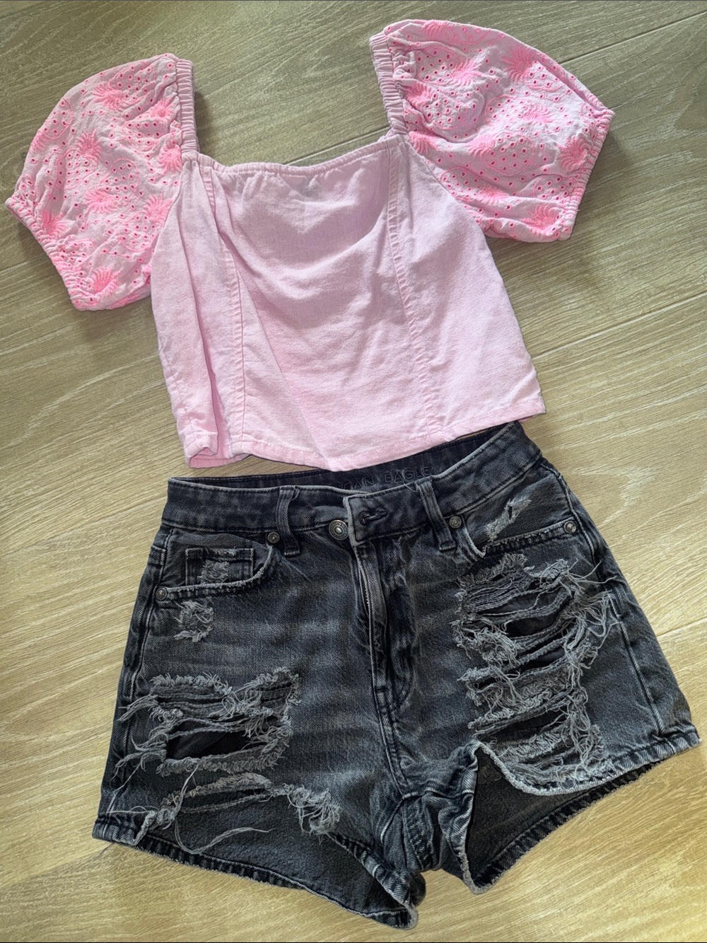 Girls American Eagle shorts and Old Navy top